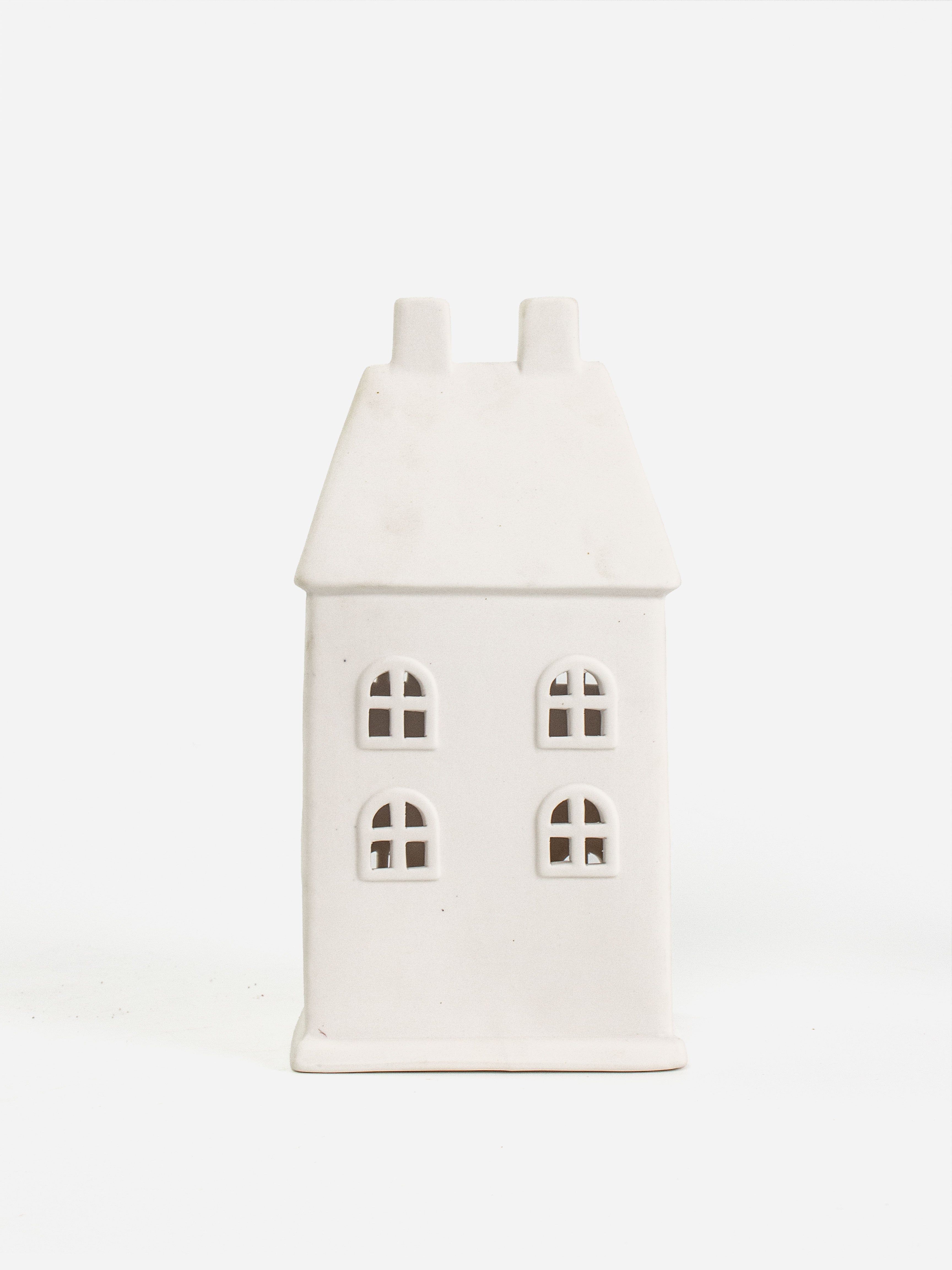 LED White Manor House