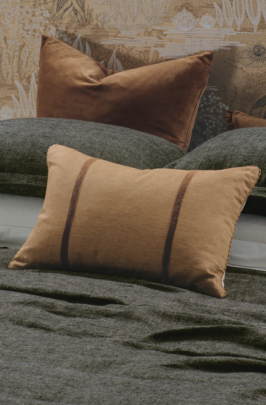 Luchesi Sepia Cushion