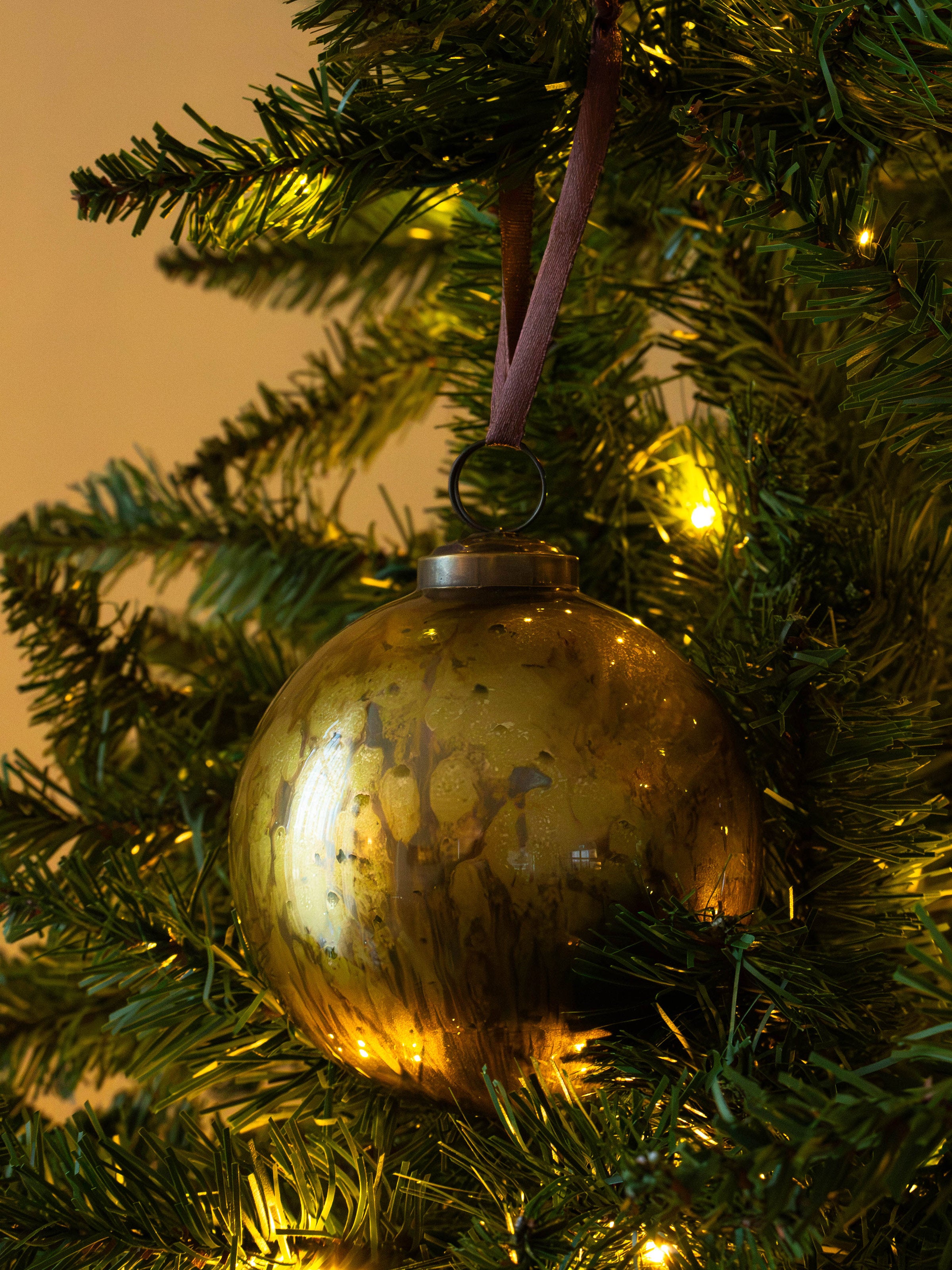 Marbleized Bauble Golden Brown