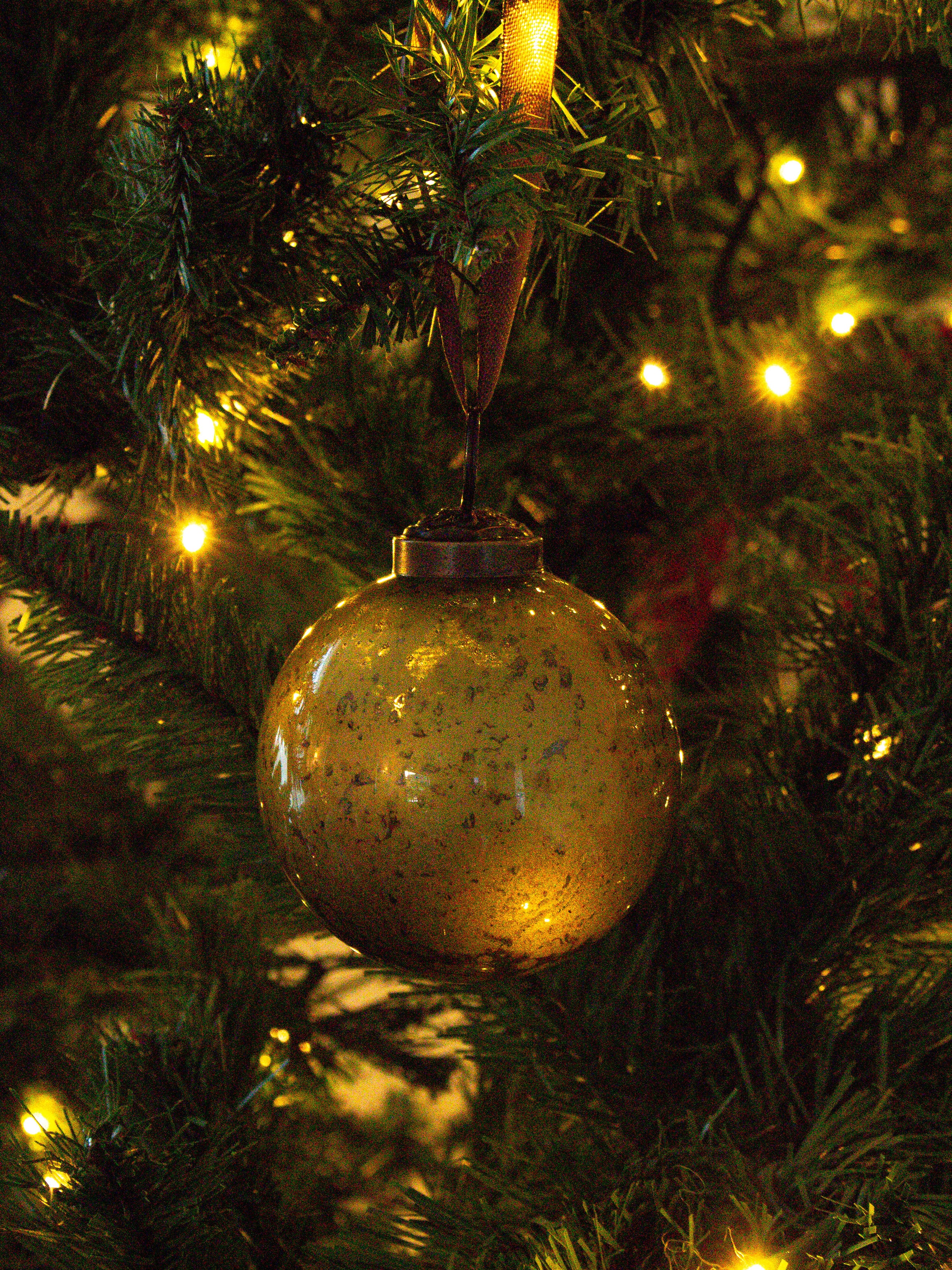 Marbleized Bauble Golden Brown