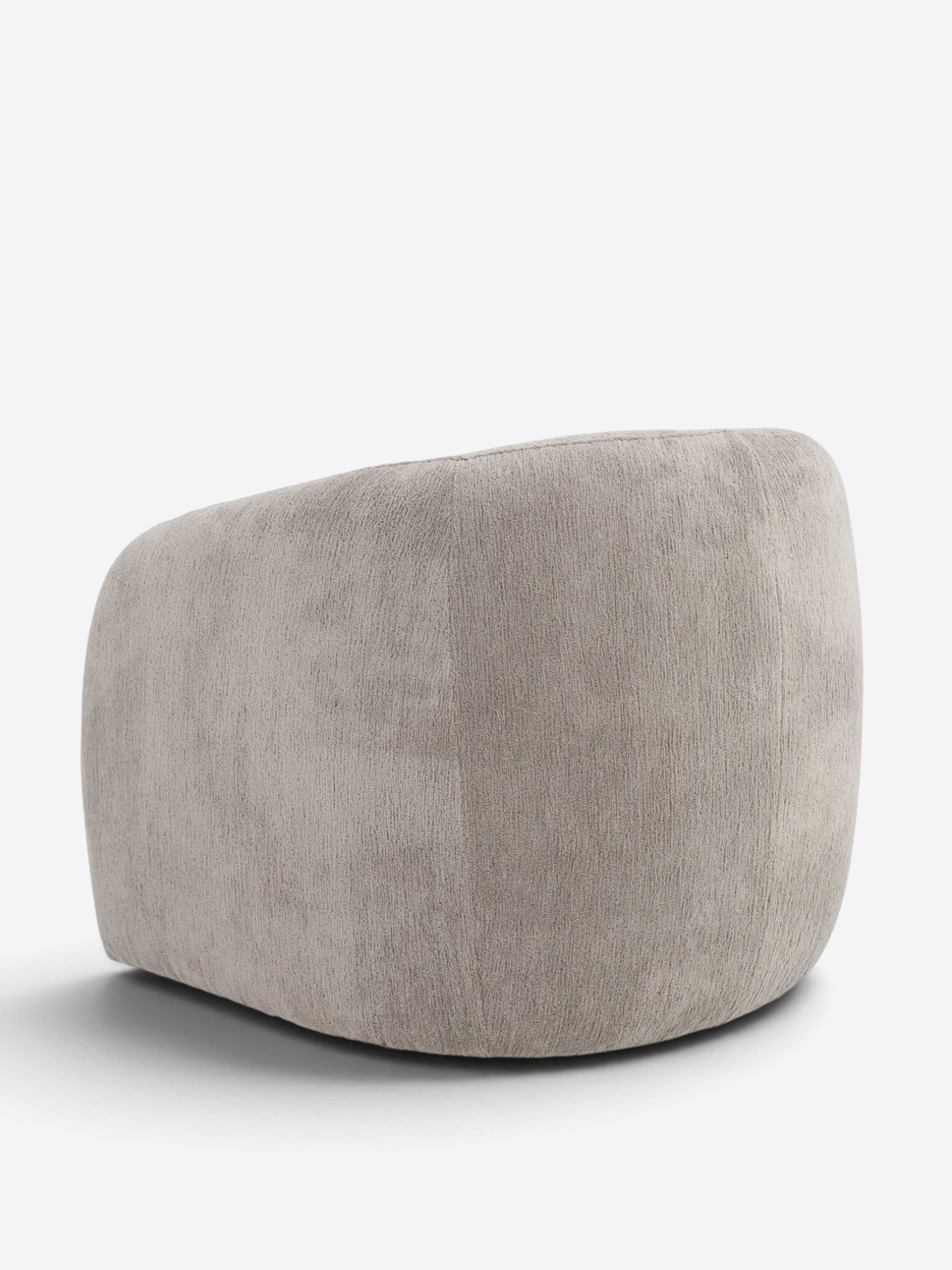 Max Snugly Chinchilla Swivel Chair