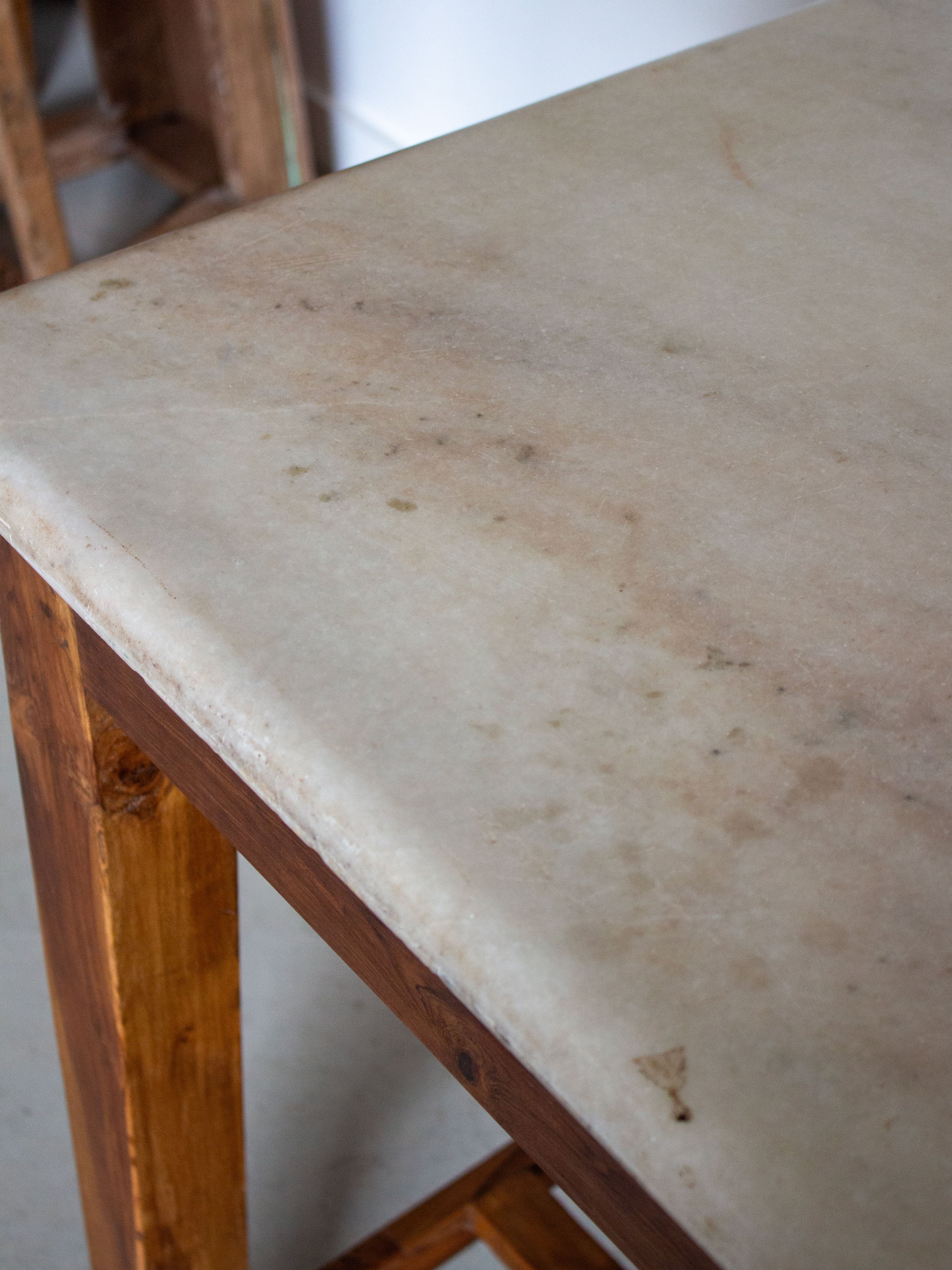 Mirabelle Vintage Marble Kitchen Island