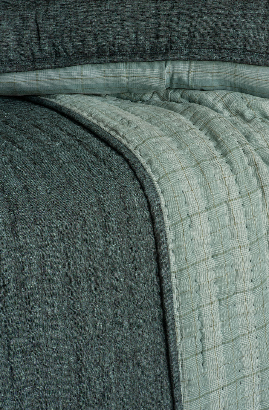 Misaka Mallard Bedspread