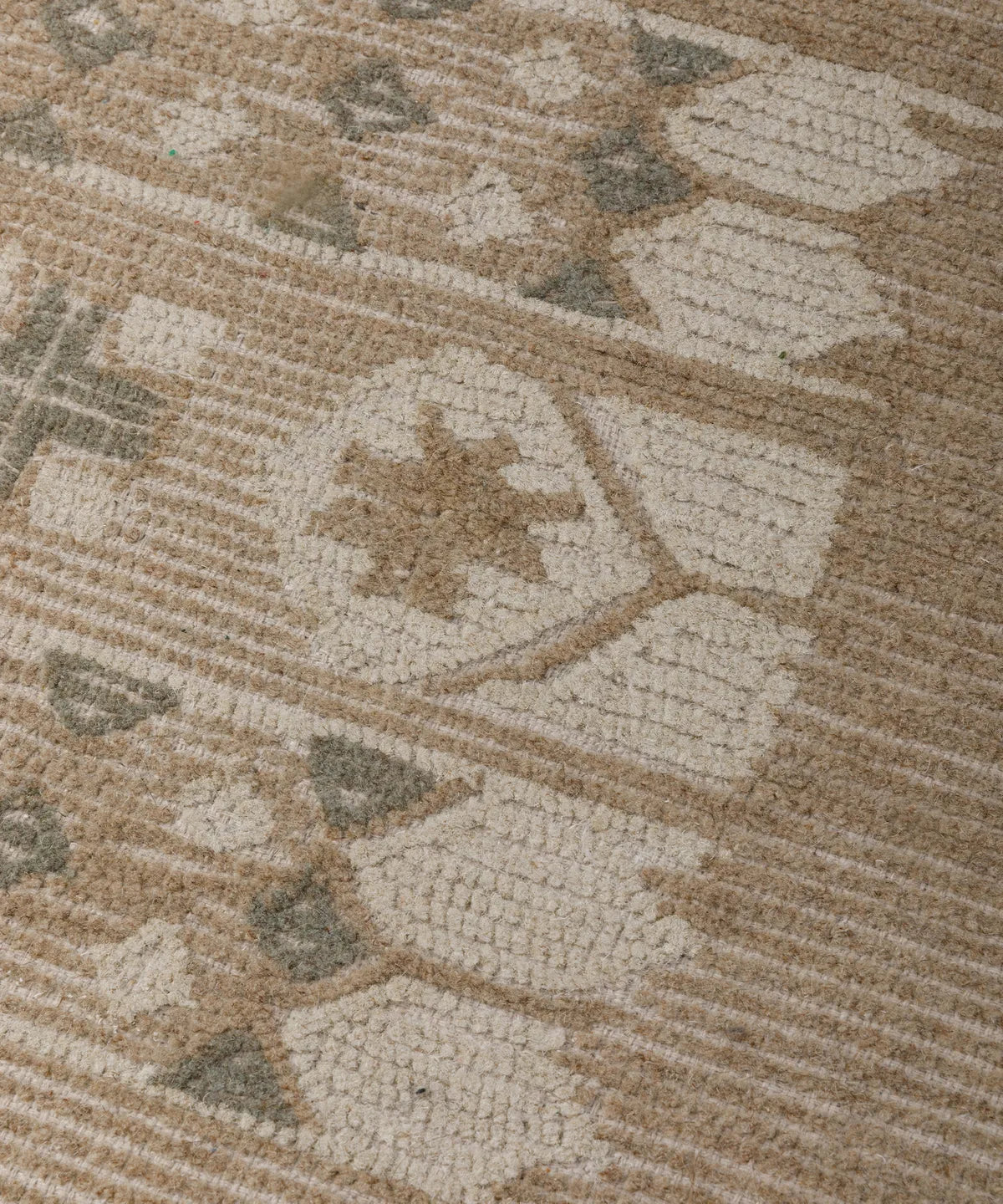 Nila Hand Tufted Rug