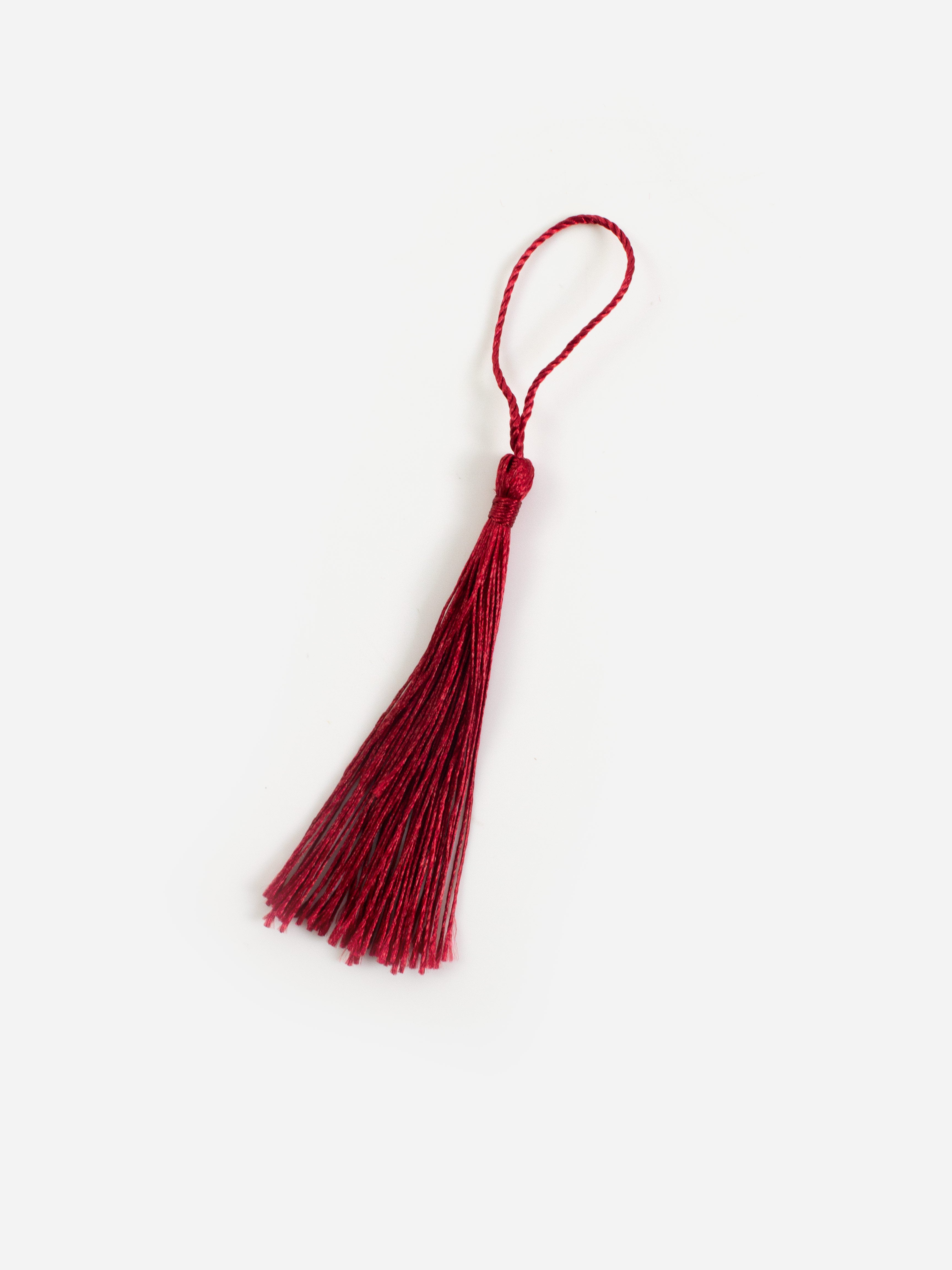 Petite Wine Red Tassel Set (10)