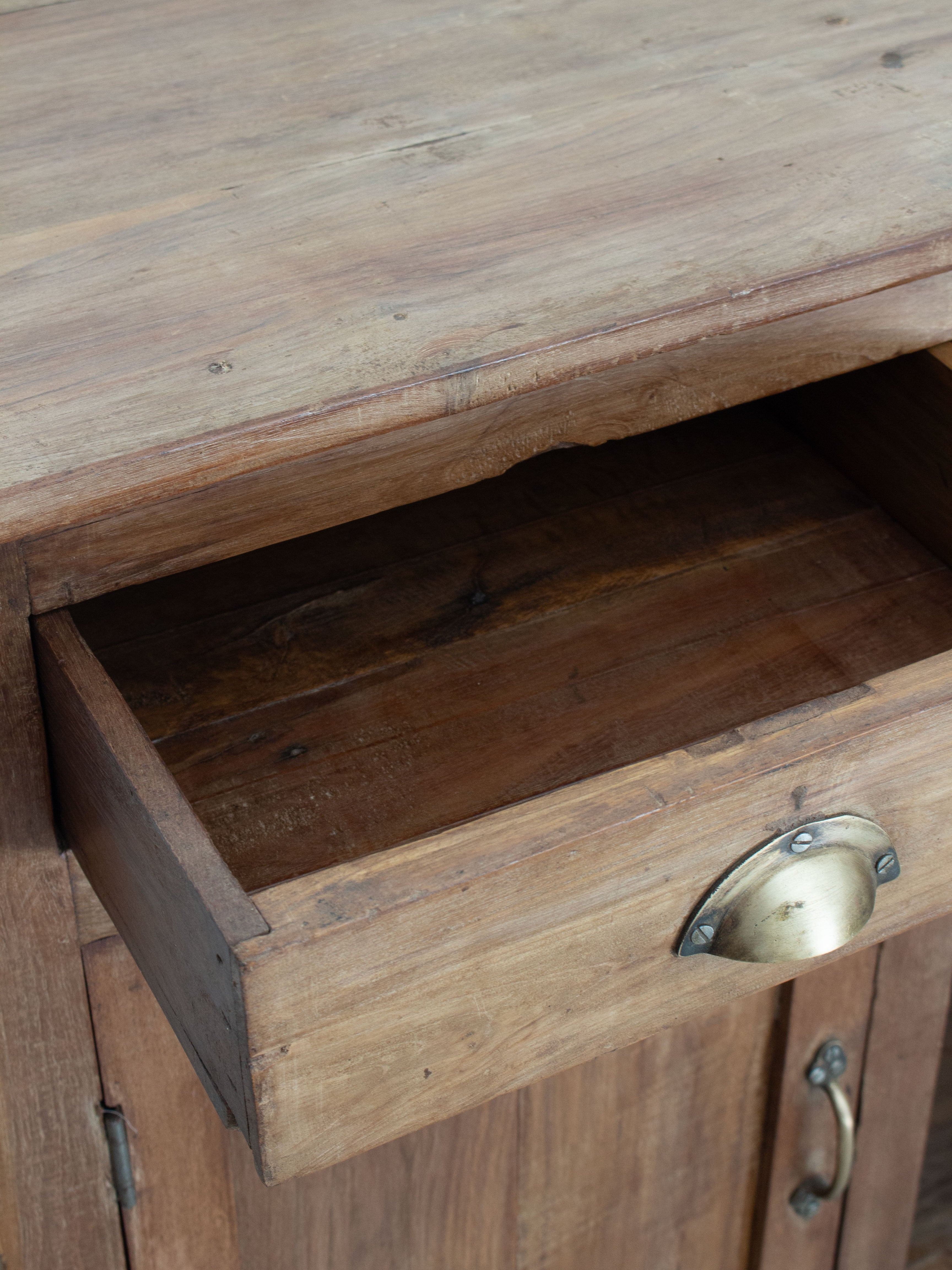 Piedmont Vintage Counter