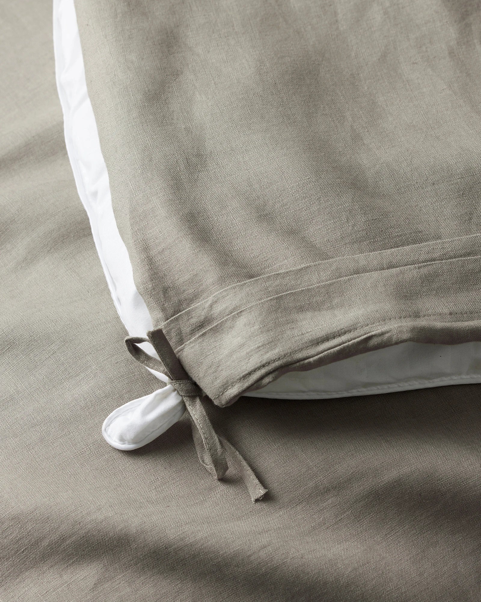 Ravello Pebble Linen Quilt