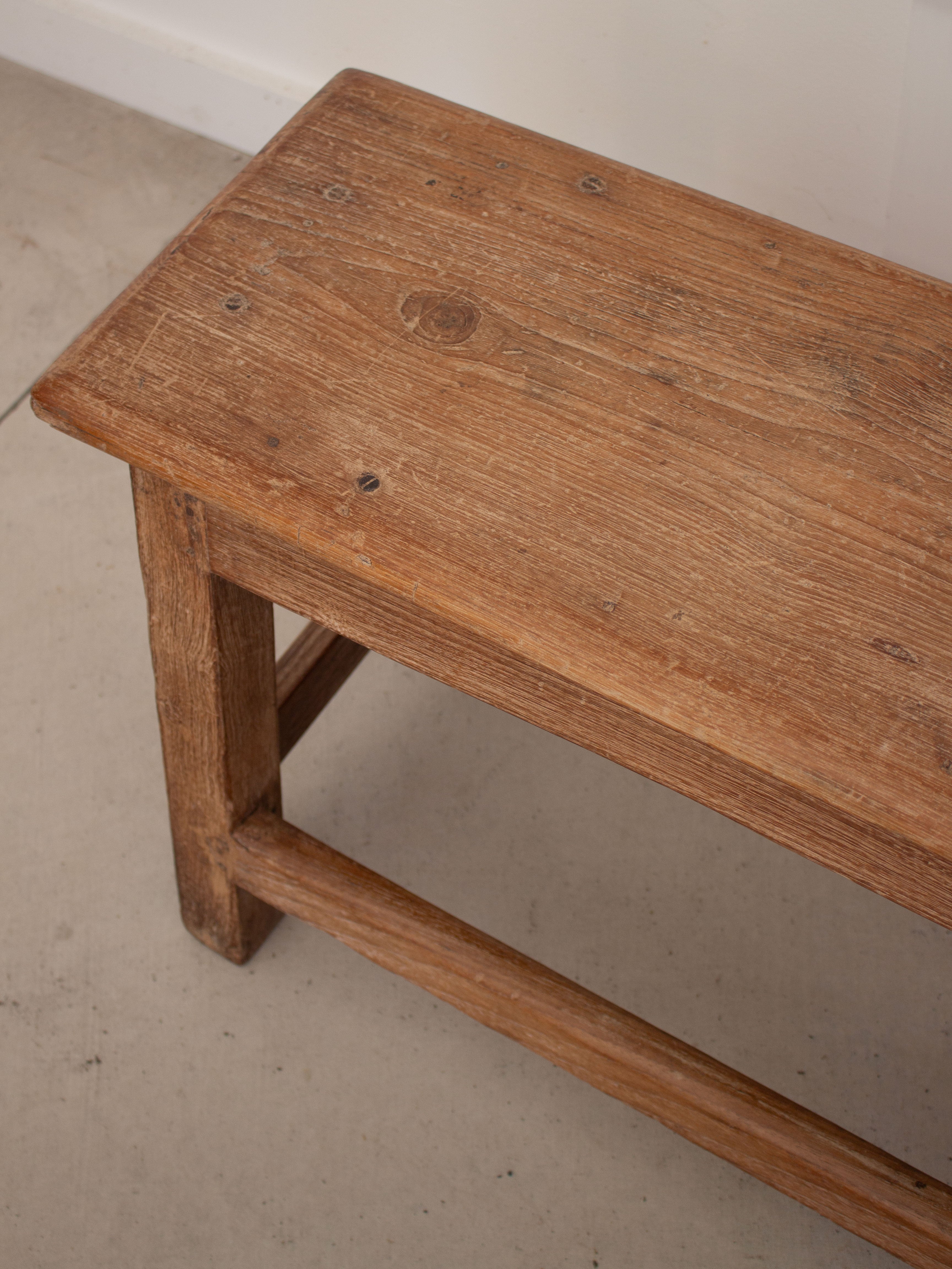 Romero Vintage Bench