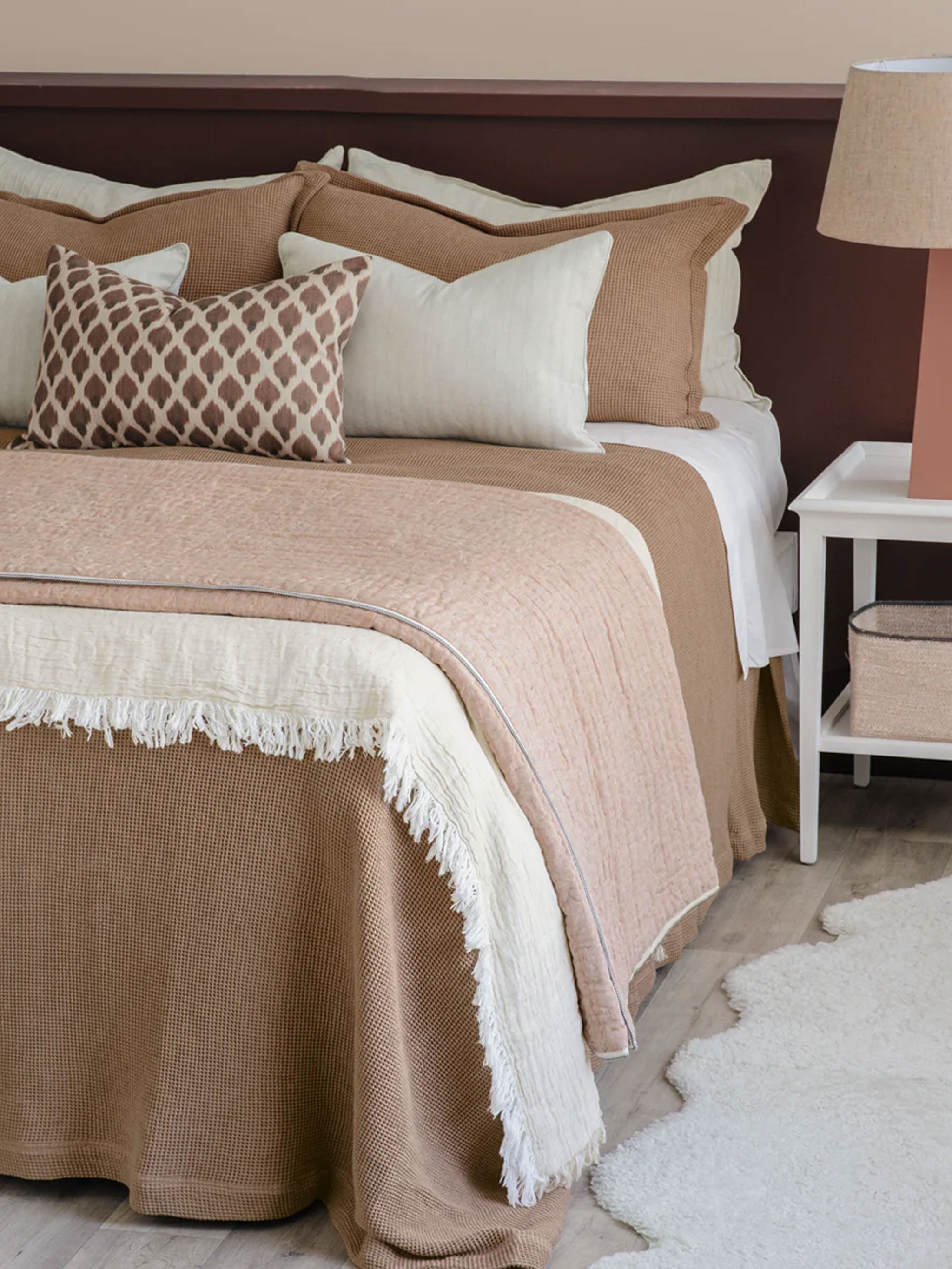 Sottobosco Pink Clay Bedspread
