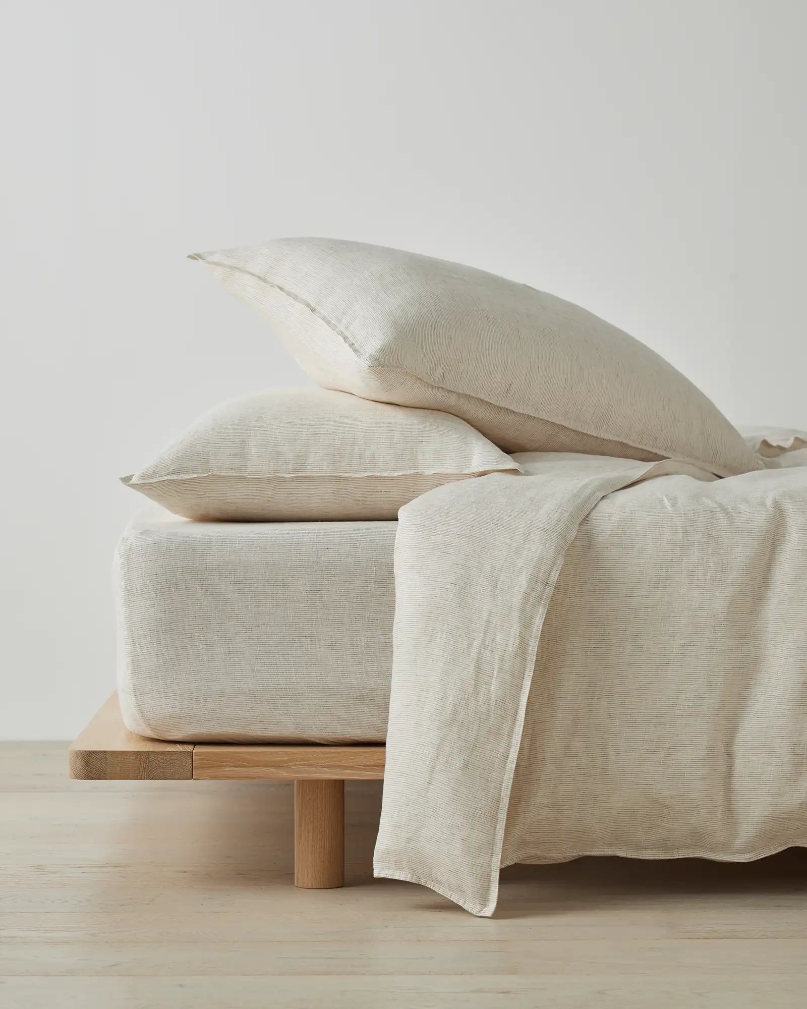 Sova Savanna Linen Fitted Sheet