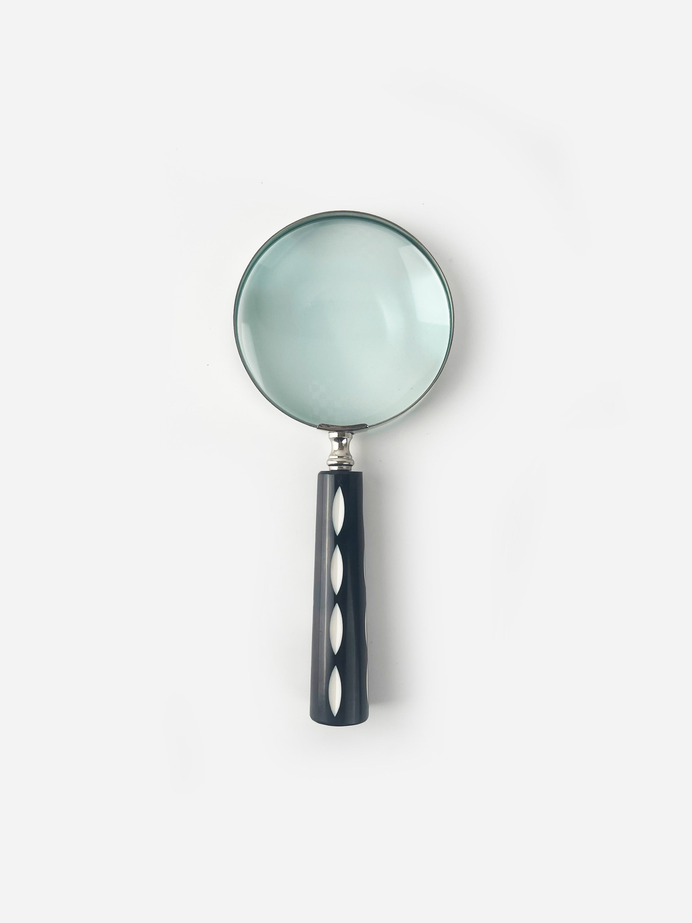 Spots Magnifying Glass
