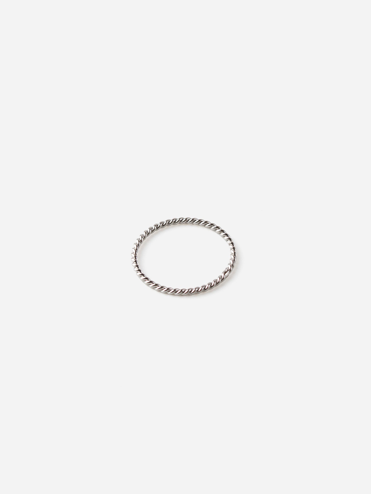 Twist Band Ring