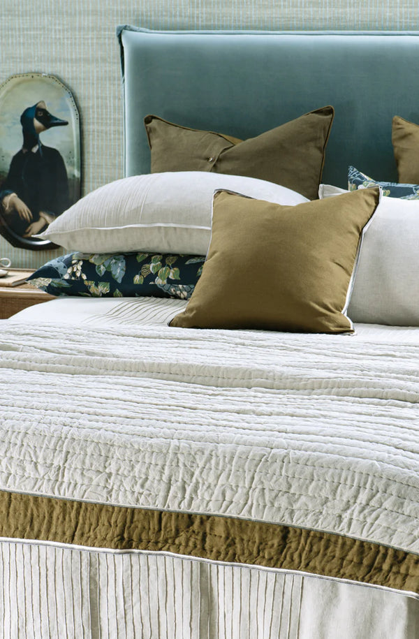 Appetto Moss Coverlet