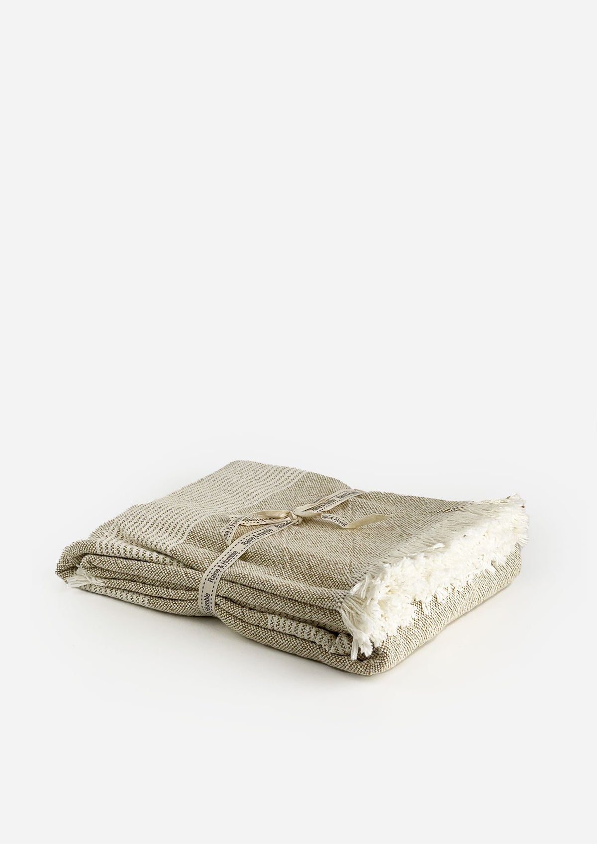 Kumas Throw