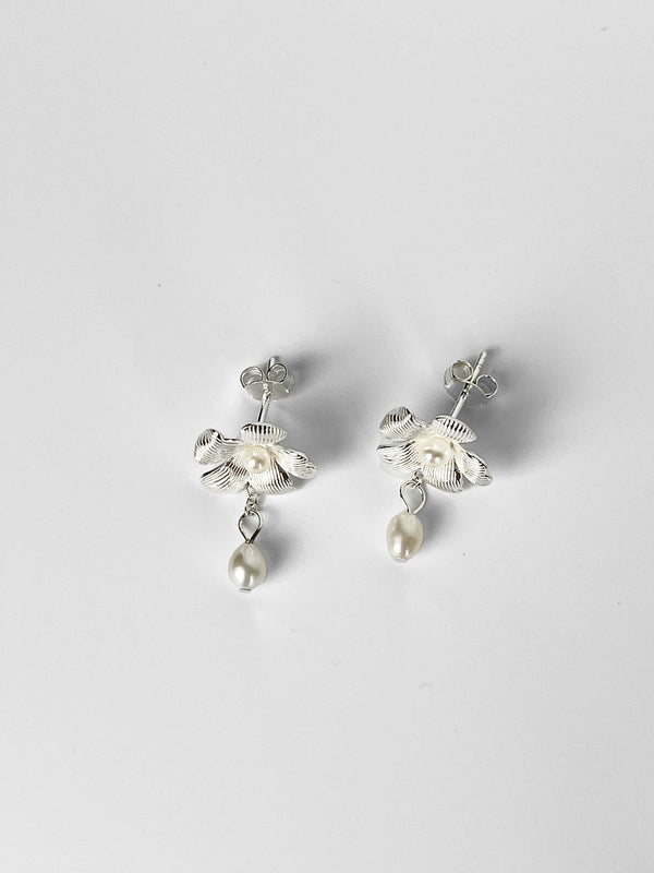 925 Sterling Silver Daisy Dangle Earrings
