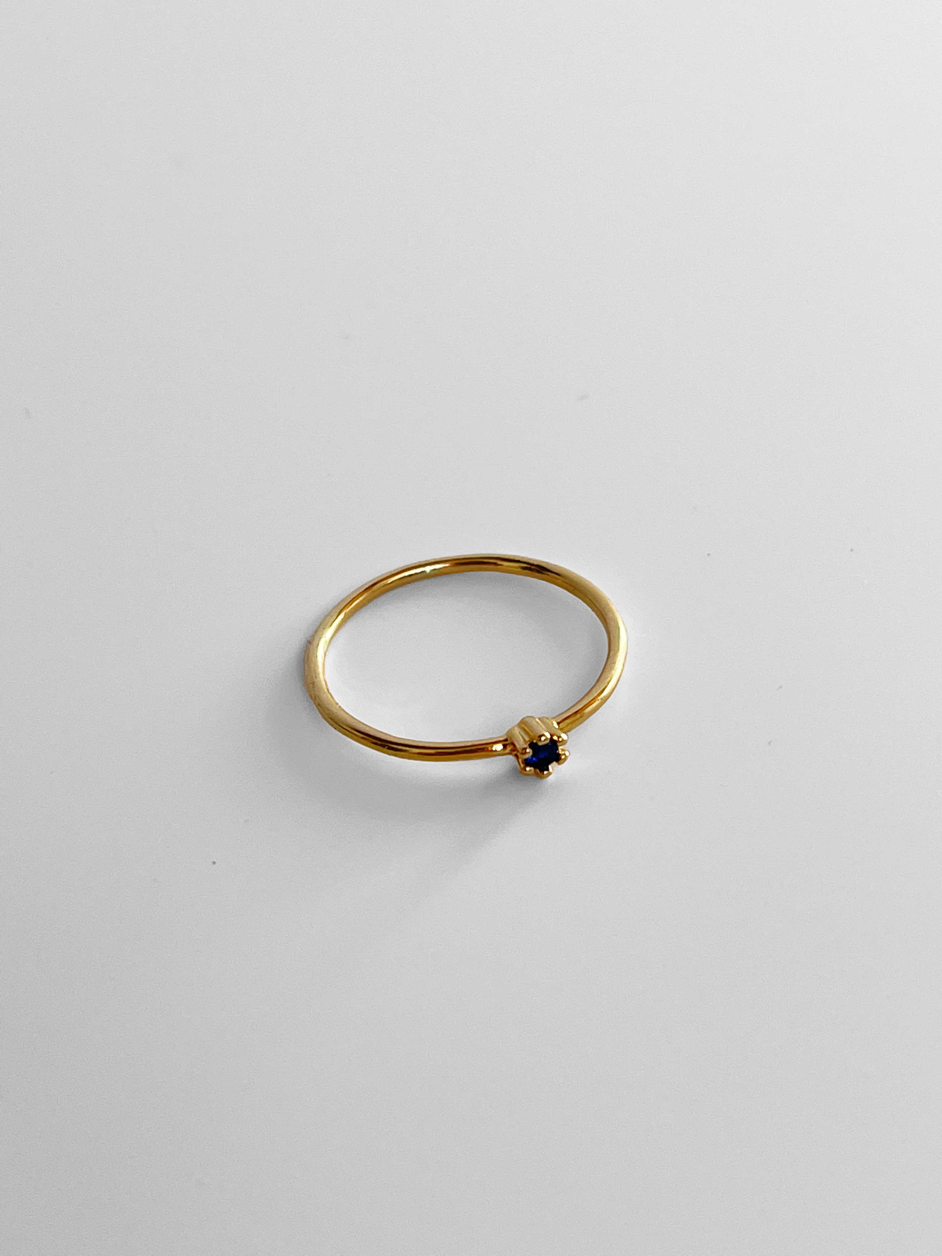 18K Gold Petite Sapphire Ring