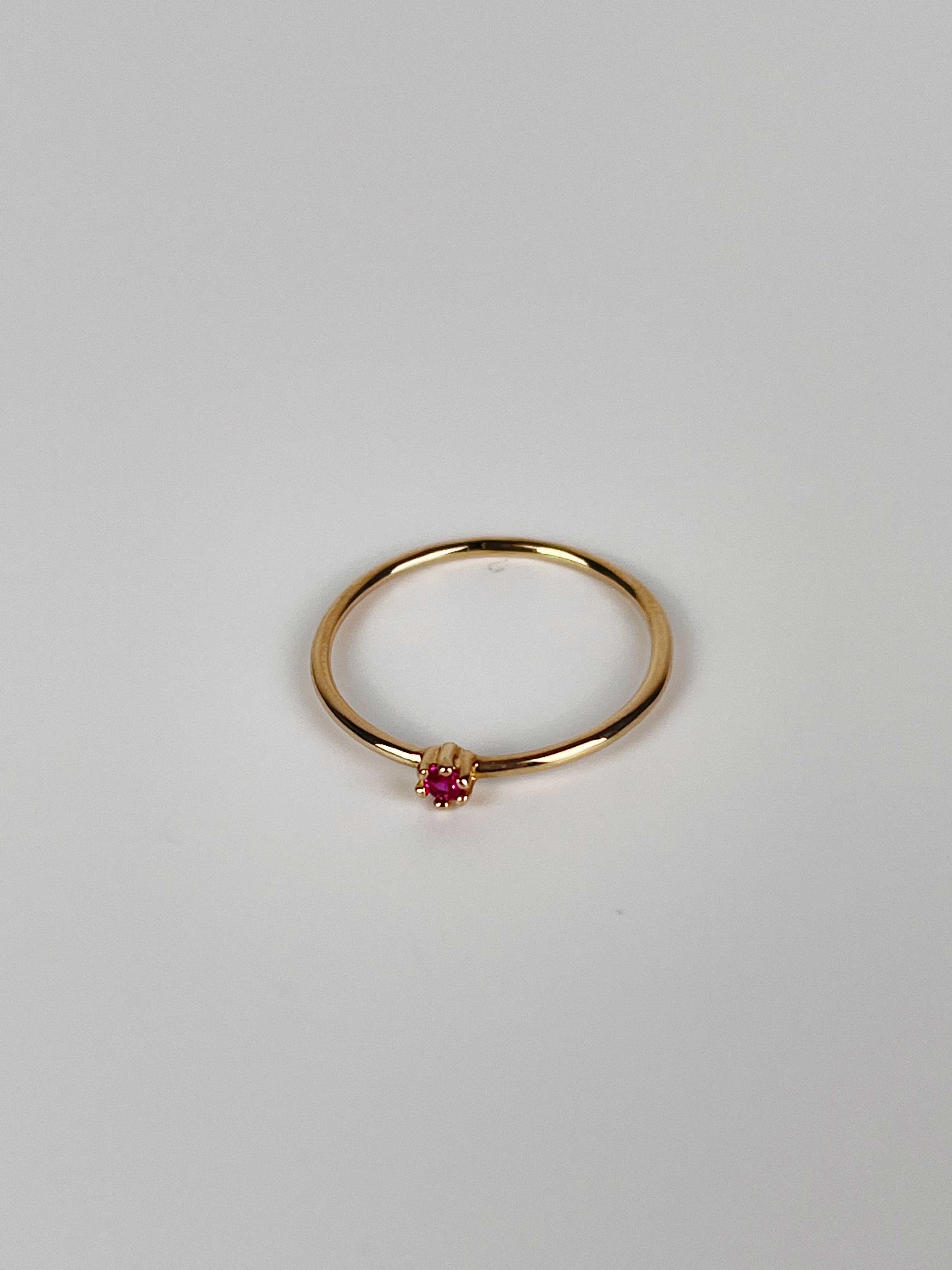 18K Le Petite Fuchsia Ring