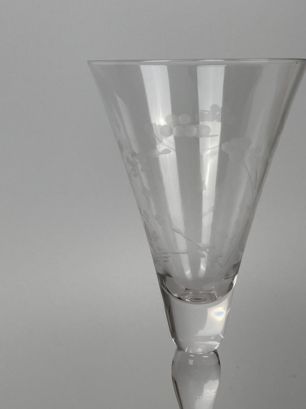 Floral Etched Tall Wine Glass